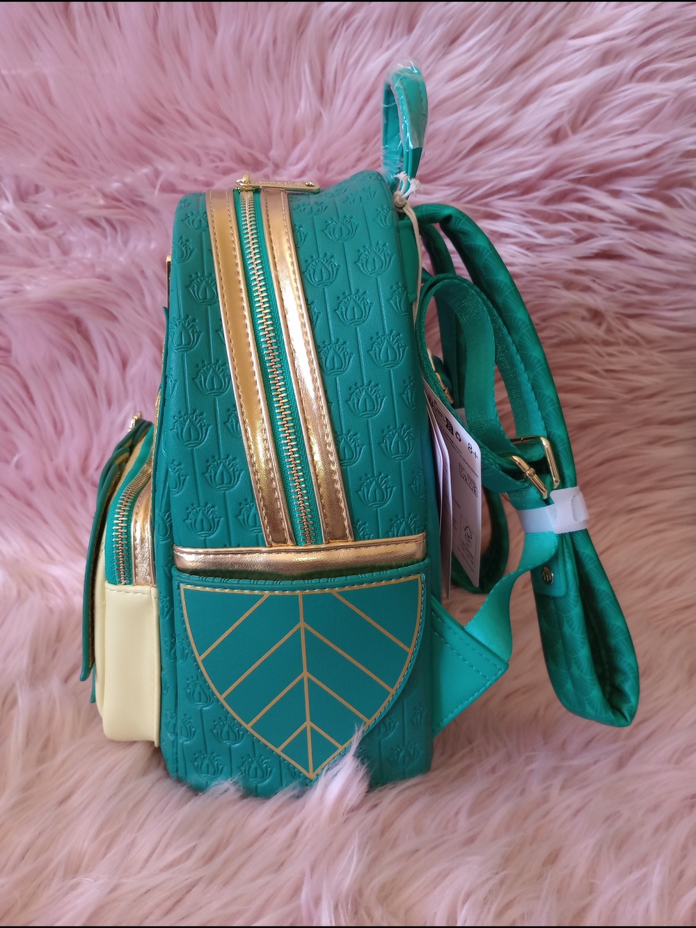 Loungefly x The Princess and the Frog Tiana Cosplay Mini Backpack - Picture 5 of 8